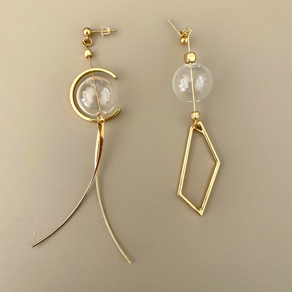 Handmade chic asymmetrical earrings